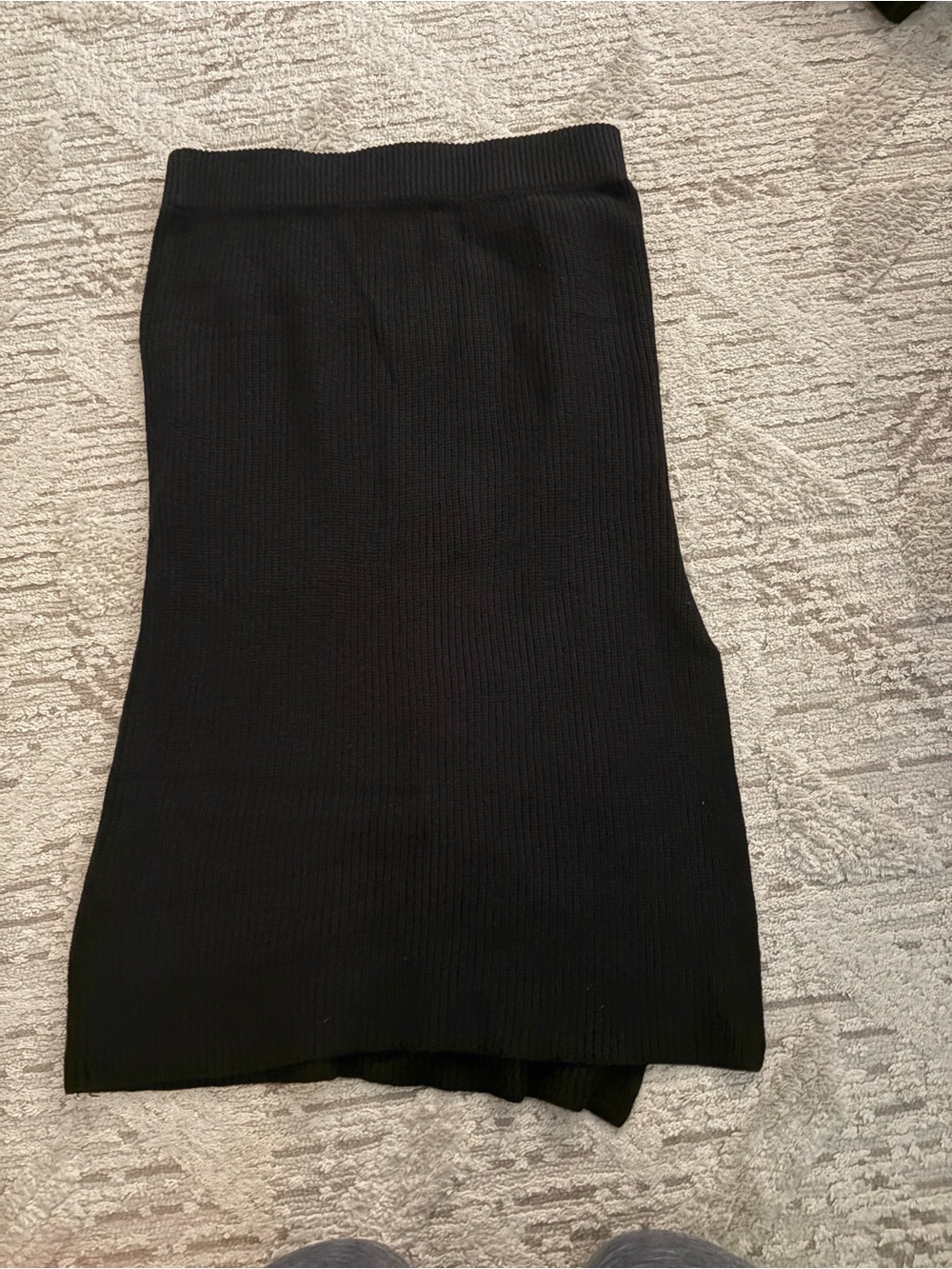 Abercrombie & Fitch Black Ribbed Knit Midi Pencil Skirt